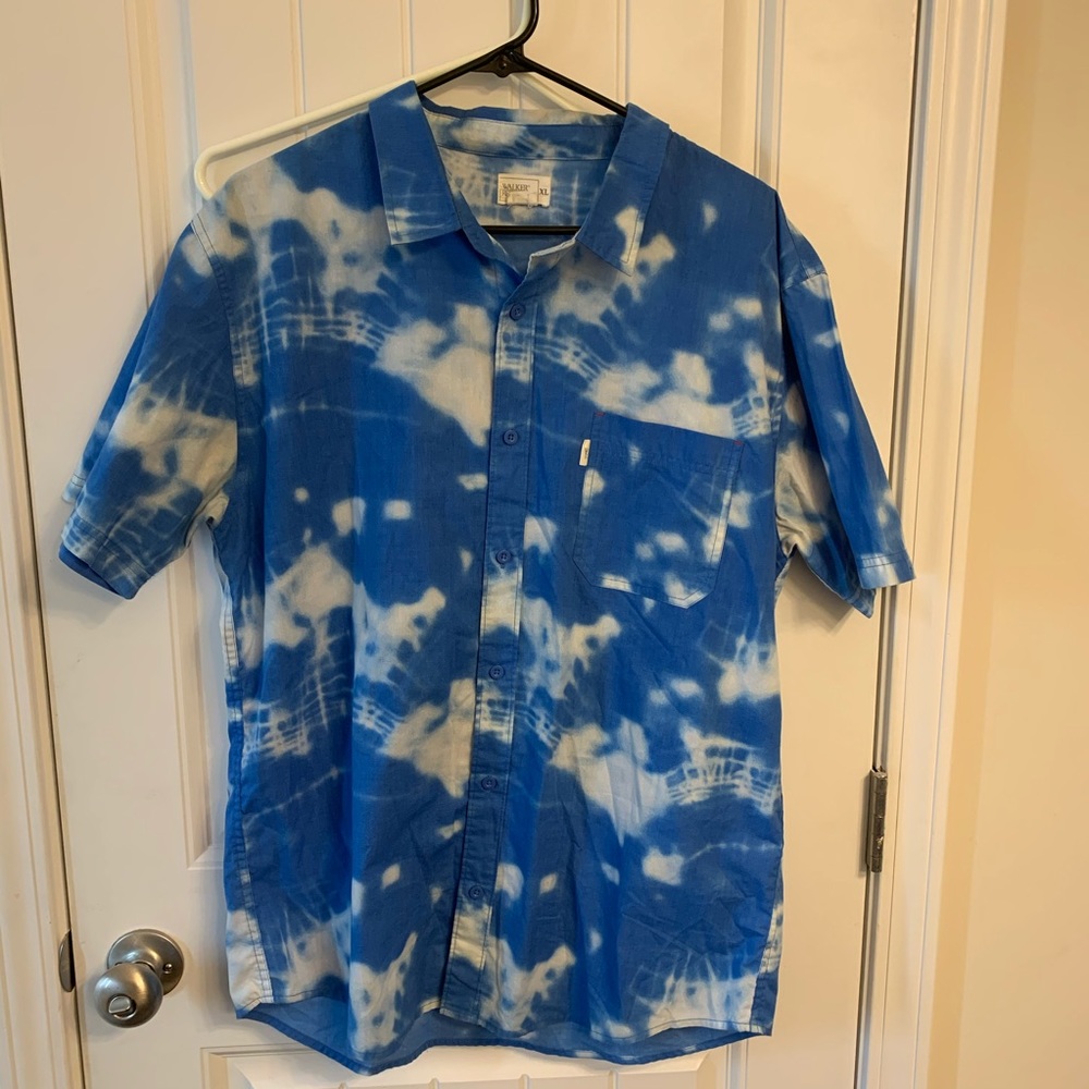 Walker refinery XL blue and white button down